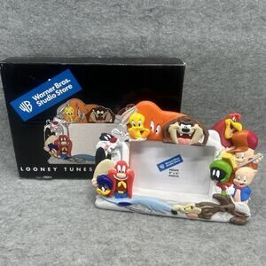 NEW VTG 1998 Warner Bros Looney Tunes 4x6 Picture Frame 3D Resin Classic Cartoon